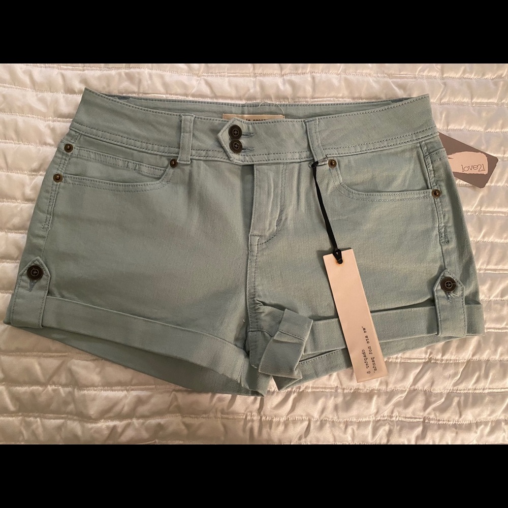 Sz. 27 Green Forever21 Shorts- brand new w/ tags!